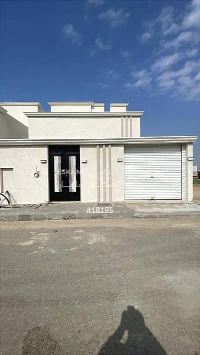 5 Bedroom Villa for Sale in North Jeddah, Jeddah - Villa in North Jeddah,Al Riyadh 5 bedrooms 1100000 SAR - 87918728 5 Bedroom Villa for Sale in North Jeddah, Jeddah - Villa in North Jeddah,Al Riyadh 5 bedrooms 1100000 SAR - 87918728