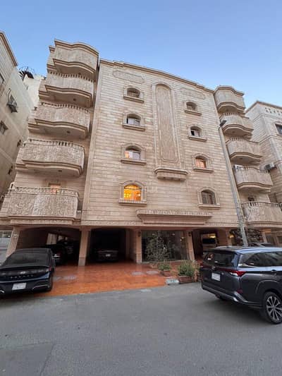 6 Bedroom Flat for Rent in North Jeddah, Jeddah - 6 rooms and a living room for rent in Al-Marwah, Jeddah 6 Bedroom Flat for Rent in North Jeddah, Jeddah - 6 rooms and a living room for rent in Al-Marwah, Jeddah