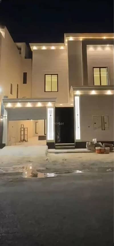 6 Bedroom Floor for Rent in East Riyadh, Riyadh - A floor for rent on Darwish Rais Al Shafi'i Street, Al Bayan District, Riyadh City.
