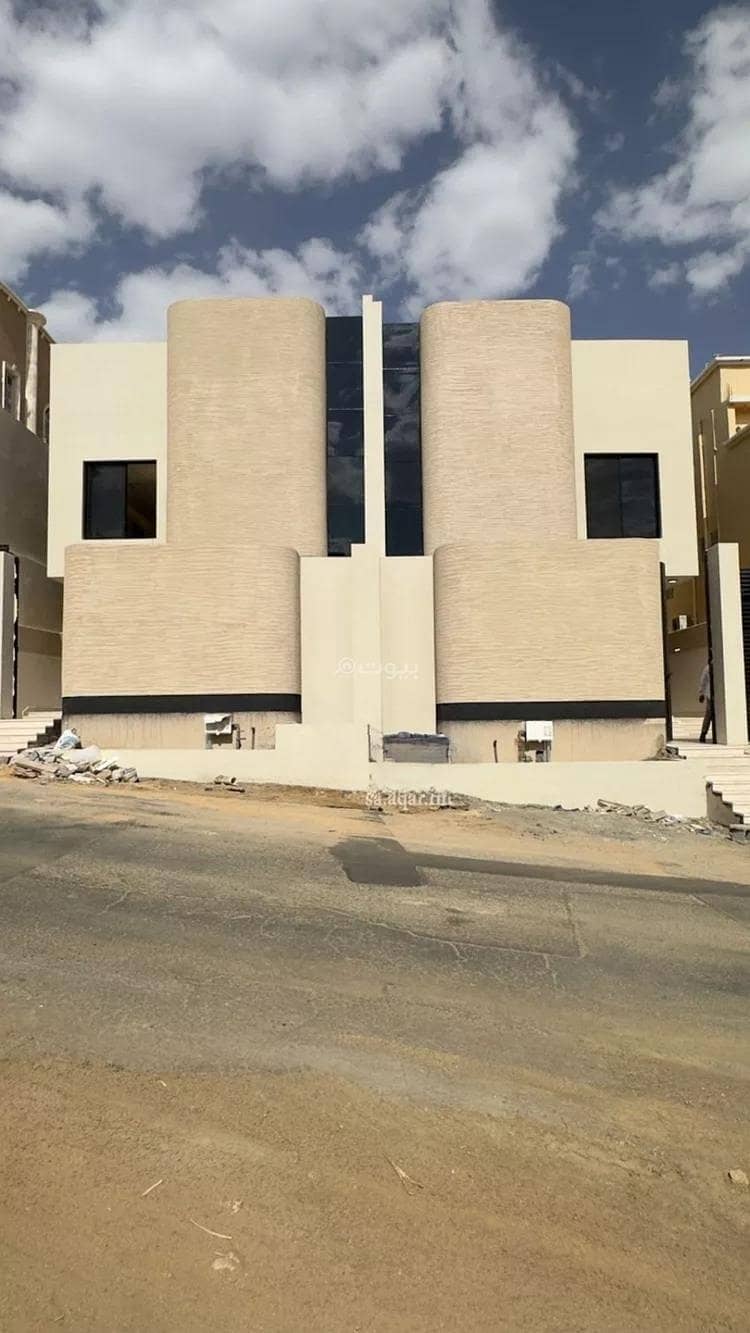 Villa for sale on Saad Bin Al-Harith Street, Al-Jami'een District, Khamis Mushait City Villa for sale on Saad Bin Al-Harith Street, Al-Jami'een District, Khamis Mushait City