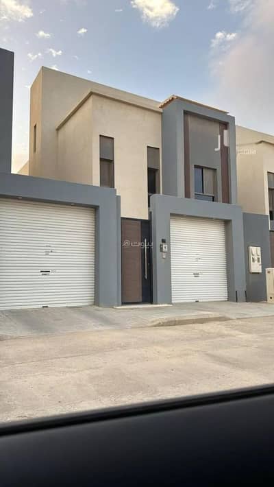 5 Bedroom Floor for Sale in South Riyadh, Riyadh - A floor for sale on Abdul Khaliq Bin Abi Tahir Street, Ukadh District, Riyadh City. 5 Bedroom Floor for Sale in South Riyadh, Riyadh - A floor for sale on Abdul Khaliq Bin Abi Tahir Street, Ukadh District, Riyadh City.