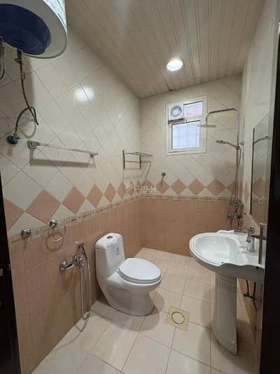 4 Bedroom Apartment for Rent in East Riyadh, Riyadh - Clean apartment for rent, suitable for families 4 Bedroom Apartment for Rent in East Riyadh, Riyadh - Clean apartment for rent, suitable for families