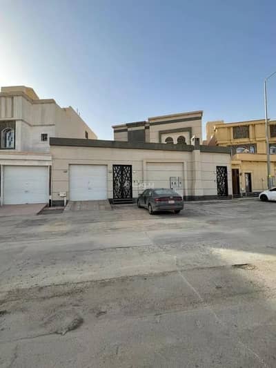 9 Bedroom Villa for Sale in East Riyadh, Riyadh - Villa for sale on Abdulrahman Al-Ash'ari Street, Al-Rimal District, Riyadh