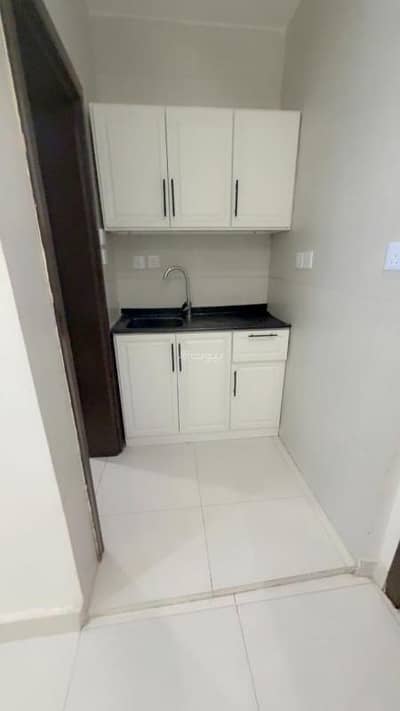 1 Bedroom Flat for Rent in North Jeddah, Jeddah - One-bedroom apartment with a living room for rent in Al-Azizia, Jeddah 1 Bedroom Flat for Rent in North Jeddah, Jeddah - One-bedroom apartment with a living room for rent in Al-Azizia, Jeddah