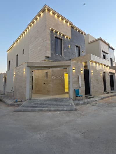8 Bedroom Villa for Sale in East Riyadh, Riyadh - Luxurious villa for sale