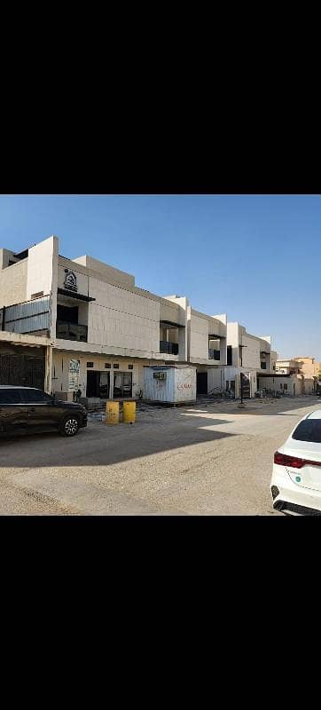 Floor for Sale in West Riyadh, Riyadh - Luxurious roles for sale West Riyadh Zahra Al Badiah Floor for Sale in West Riyadh, Riyadh - Luxurious roles for sale West Riyadh Zahra Al Badiah