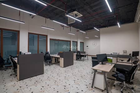 عمارة تجارية  للايجار في شرق الرياض، الرياض - مكاتب للإيجار في حي الروابي، شرق مدينة الرياض