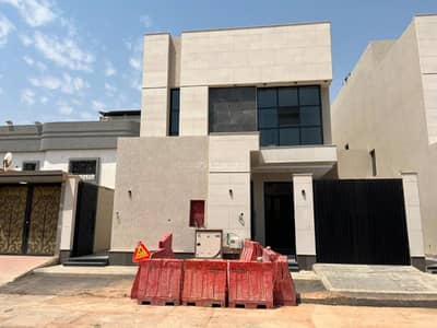 4 Bedroom Villa for Sale in East Riyadh, Riyadh - Interior stairs villa and a apartment in King Faisal neighborhood 4 Bedroom Villa for Sale in East Riyadh, Riyadh - Interior stairs villa and a apartment in King Faisal neighborhood