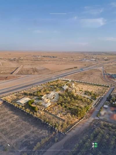 2 Bedroom Farm for Sale in Al Majd, Al Bukayriyah - Farm for sale on General Street, Al Majd District, Al Bukayriyah, Qassim Region 2 Bedroom Farm for Sale in Al Majd, Al Bukayriyah - Farm for sale on General Street, Al Majd District, Al Bukayriyah, Qassim Region