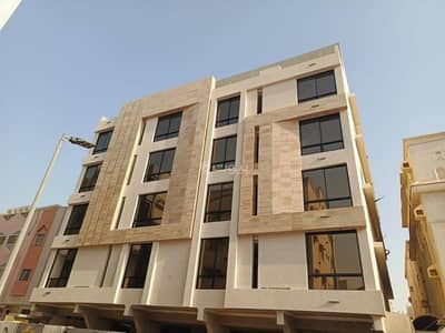 4 Bedroom Flat for Sale in Central Jeddah, Jeddah - Front family apartment: a suitable option with practical distribution, comprehensive specifications that combine comfort and value