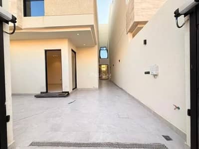 3 Bedroom Floor for Sale in East Riyadh, Riyadh - Floor For Sale in Al Yarmuk, Riyadh