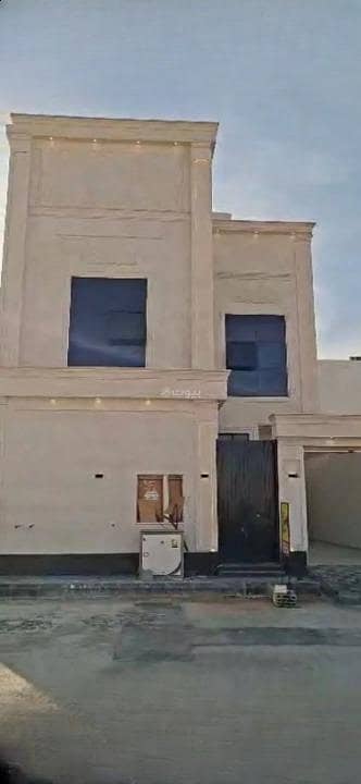 5 Bedroom Floor for Sale in East Riyadh, Riyadh - Floor for sale in Al Nadwa District, east Riyadh