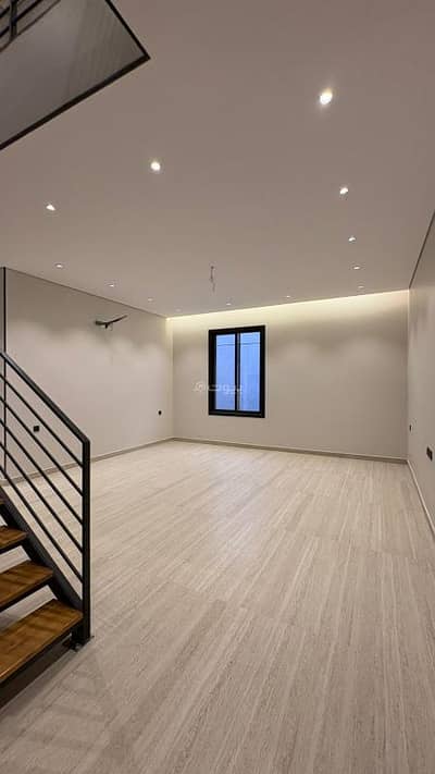 6 Bedroom Flat for Sale in Al Difa, Madina - A six-bedroom apartment for sale in Al-Defaa, Medina 6 Bedroom Flat for Sale in Al Difa, Madina - A six-bedroom apartment for sale in Al-Defaa, Medina