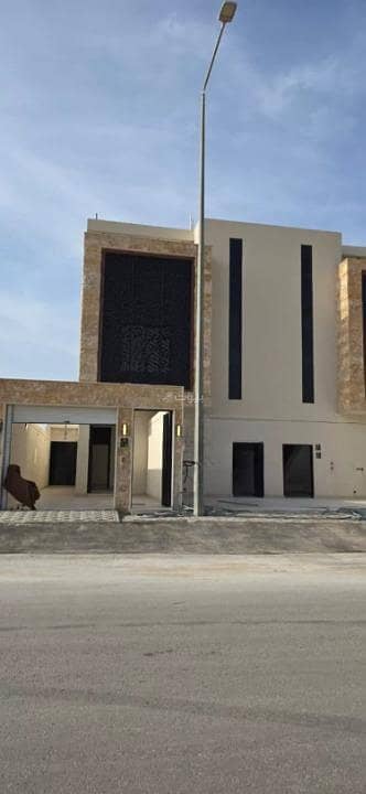 4 Bedroom Floor for Sale in West Riyadh, Riyadh - Floor For Sale in Tuwaiq, West Riyadh 4 Bedroom Floor for Sale in West Riyadh, Riyadh - Floor For Sale in Tuwaiq, West Riyadh