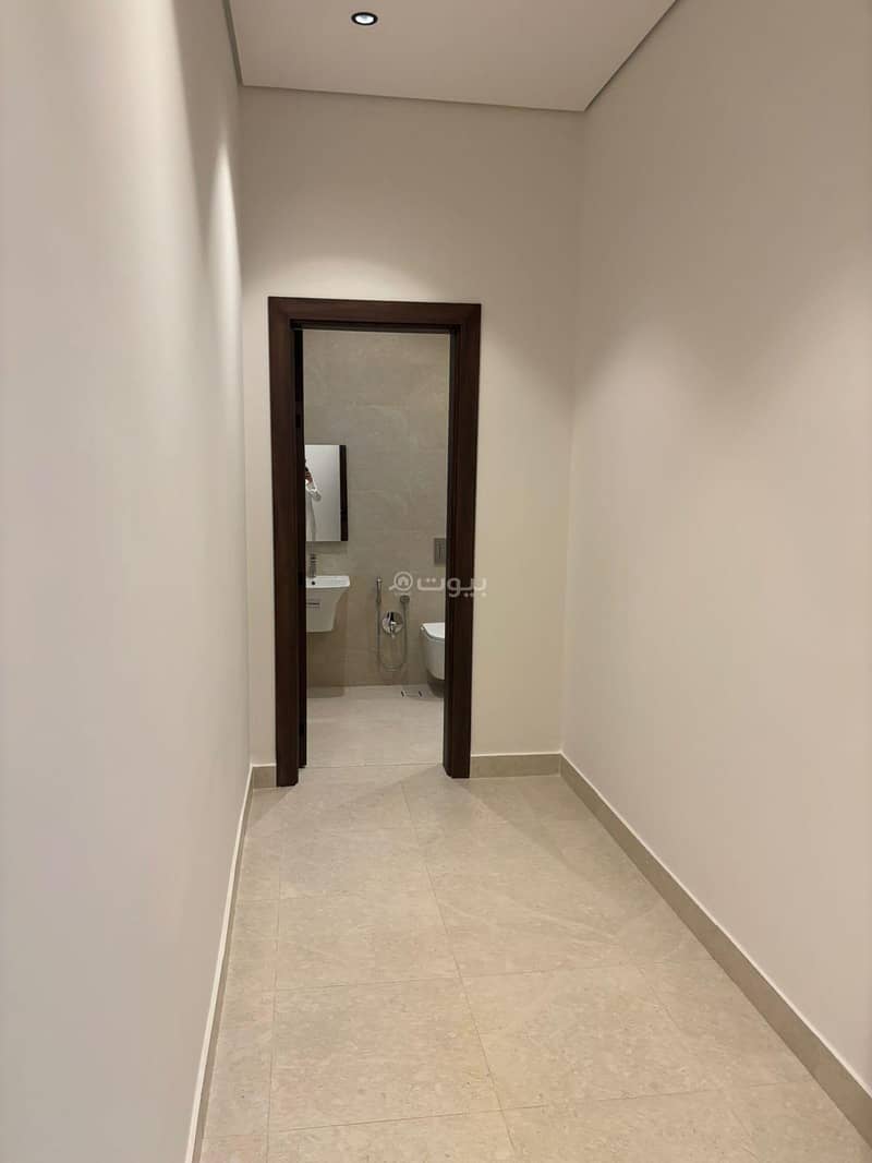 Ground floor apartment with a car entrance and an elegant design Ground floor apartment with a car entrance and an elegant design