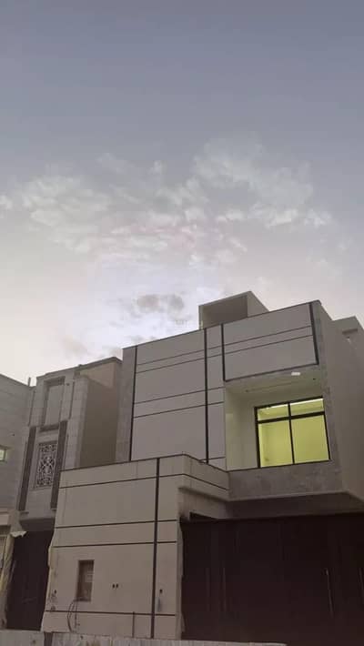 5 Bedroom Villa for Sale in East Riyadh, Riyadh - A villa for sale on Jara Allah Street, Al Rimal District, Riyadh City.