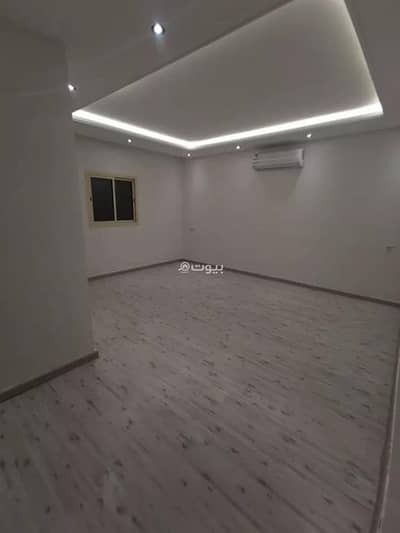3 Bedroom Floor for Rent in East Riyadh, Riyadh - Apartment for rent in Turba Street, Qurtuba District, Riyadh City, Riyadh Region
