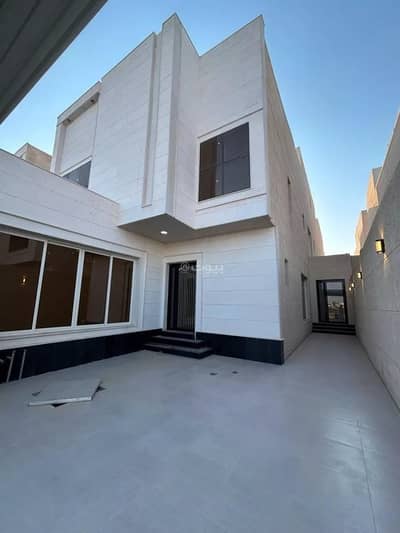 5 Bedroom Villa for Sale in Al Urobah, Dammam - A villa for sale on At Tayyib Al Uqbi Street, Al Urubah District, Dammam City.