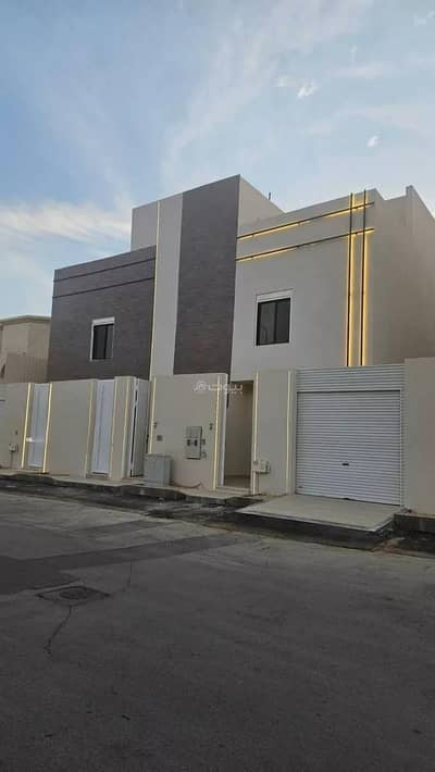 6 Bedroom Apartment for Sale in East Riyadh, Riyadh - Apartment for sale on Suhail Street, Al Salam District, Riyadh