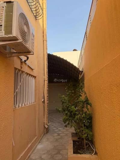 دور 4 غرف نوم للايجار في شرق الرياض، الرياض - دور للإيجار في الروضة، الرياض دور 4 غرف نوم للايجار في شرق الرياض، الرياض - دور للإيجار في الروضة، الرياض