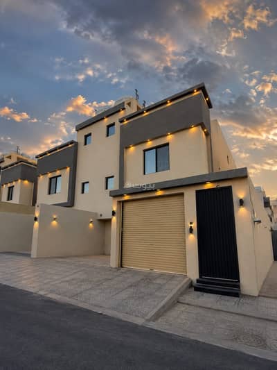 5 Bedroom Floor for Sale in South Riyadh, Riyadh - Luxurious upstairs apartment for sale in Badr, Riyadh 5 Bedroom Floor for Sale in South Riyadh, Riyadh - Luxurious upstairs apartment for sale in Badr, Riyadh