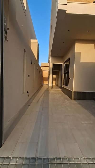 3 Bedroom Floor for Sale in East Riyadh, Riyadh - Floor For Sale in Al Janadriyah, Riyadh 3 Bedroom Floor for Sale in East Riyadh, Riyadh - Floor For Sale in Al Janadriyah, Riyadh