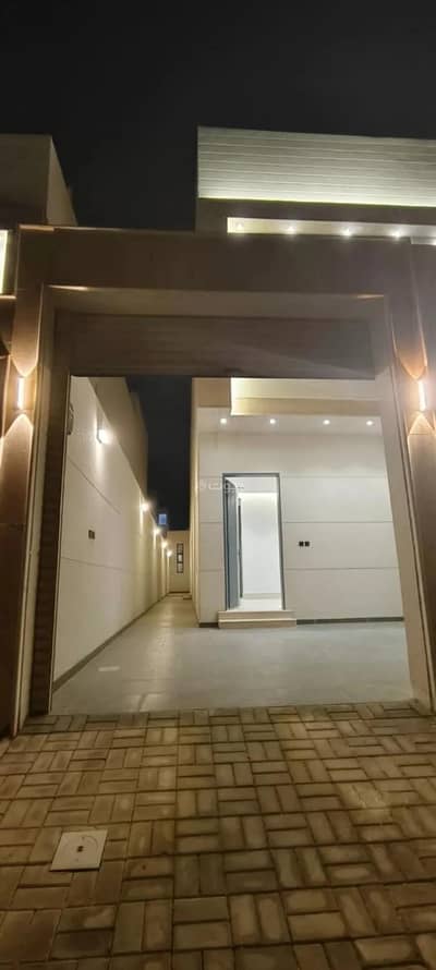 5 Bedroom Floor for Sale in West Riyadh, Riyadh - Floor For Sale in Tuwaiq, Riyadh 5 Bedroom Floor for Sale in West Riyadh, Riyadh - Floor For Sale in Tuwaiq, Riyadh