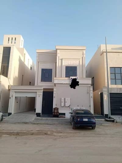 3 Bedroom Villa for Sale in East Riyadh, Riyadh - A villa for sale in Al Janadriyyah District, Riyadh City.