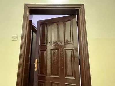 فلیٹ 2 غرفة نوم للايجار في وسط الرياض، الرياض - شقة للإيجار في شارع الإمام عبدالرحمن بن فيصل, حي الصالحية, مدينة الرياض