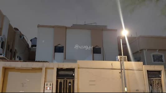 10+ Beds Villa for Sale in West Riyadh, Riyadh - Mother of the Western Bath 10+ Beds Villa for Sale in West Riyadh, Riyadh - Mother of the Western Bath
