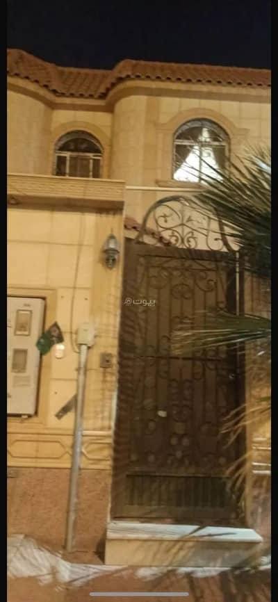 7 Bedroom Villa for Sale in East Riyadh, Riyadh - Villa for sale on Street No. 250, Al Munsiyah District, Riyadh City, Riyadh Region 7 Bedroom Villa for Sale in East Riyadh, Riyadh - Villa for sale on Street No. 250, Al Munsiyah District, Riyadh City, Riyadh Region