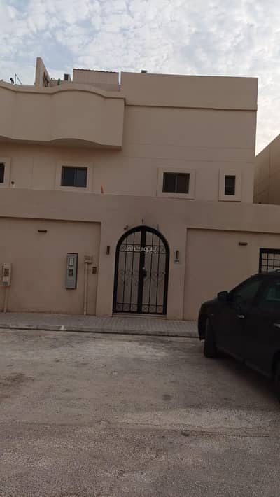 4 Bedroom Floor for Rent in East Riyadh, Riyadh - Dorin Villa for rent | Completely renovated | Al Munsia district