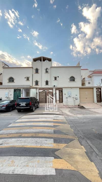 3 Bedroom Floor for Rent in East Riyadh, Riyadh - Ground floor apartment for rent with a separate entrance