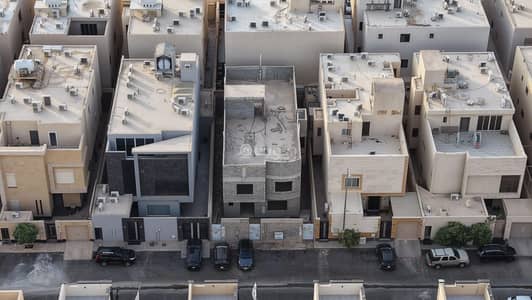 فیلا 10+ غرف نوم للبيع في شمال الرياض، الرياض - للبيع فيلا عظم تحت الإنشاء في حي النرجس فیلا 10+ غرف نوم للبيع في شمال الرياض، الرياض - للبيع فيلا عظم تحت الإنشاء في حي النرجس