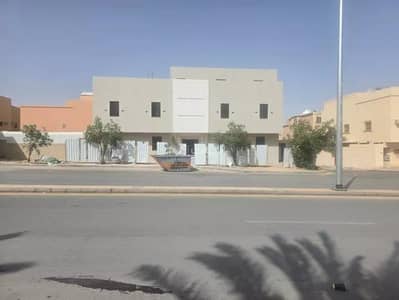 عمارة سكنية 10+ غرف نوم للبيع في غرب الرياض، الرياض - عمارة للبيع في شارع سكينة بنت الحسين, حي العريجاء الأوسط, مدينة الرياض عمارة سكنية 10+ غرف نوم للبيع في غرب الرياض، الرياض - عمارة للبيع في شارع سكينة بنت الحسين, حي العريجاء الأوسط, مدينة الرياض