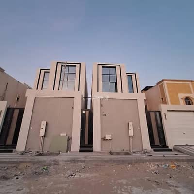 10+ Beds Villa for Sale in King Fahd Suburb, Dammam - Villa For Sale in King Fahd Suburb, Dammam