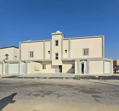 6 Bedroom Flat for Sale in King Fahd Suburb, Dammam - Apartment for sale in King Fahd Suburb, Dammam