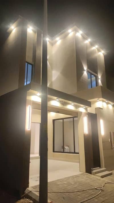 5 Bedroom Floor for Sale in East Riyadh, Riyadh - Floor for sale in Al Janadriyah, east Riyadh 5 Bedroom Floor for Sale in East Riyadh, Riyadh - Floor for sale in Al Janadriyah, east Riyadh
