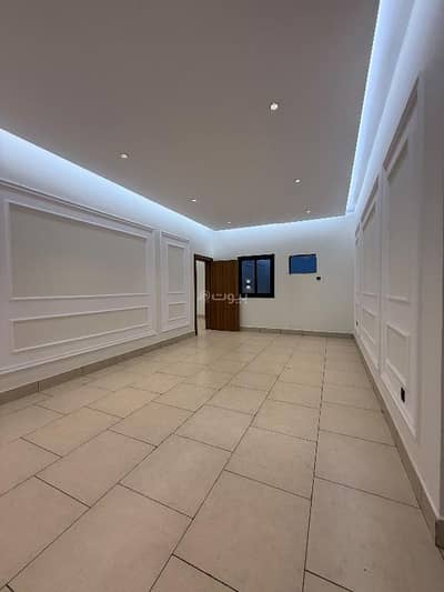5 Bedroom Apartment for Sale in North Jeddah, Jeddah - For sale: a spacious 5-bedroom apartment in Al-Riyyan, Jeddah.